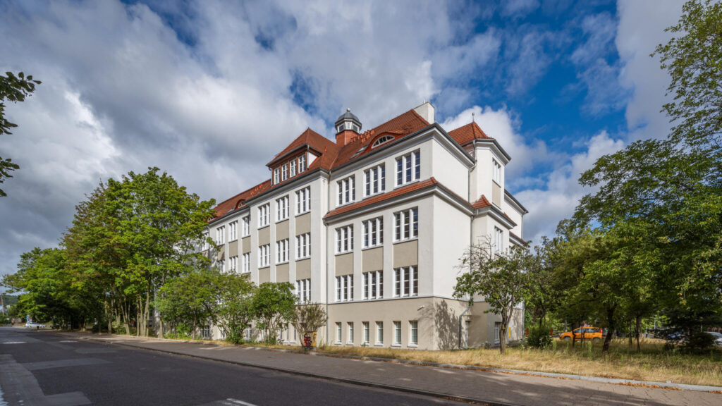 SWPS Sopot — generalne wykonawstwo, DEMIURG